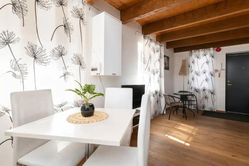 Cozy 3 Story House In Old Town Διαμέρισμα Ταλίν Εξωτερικό φωτογραφία